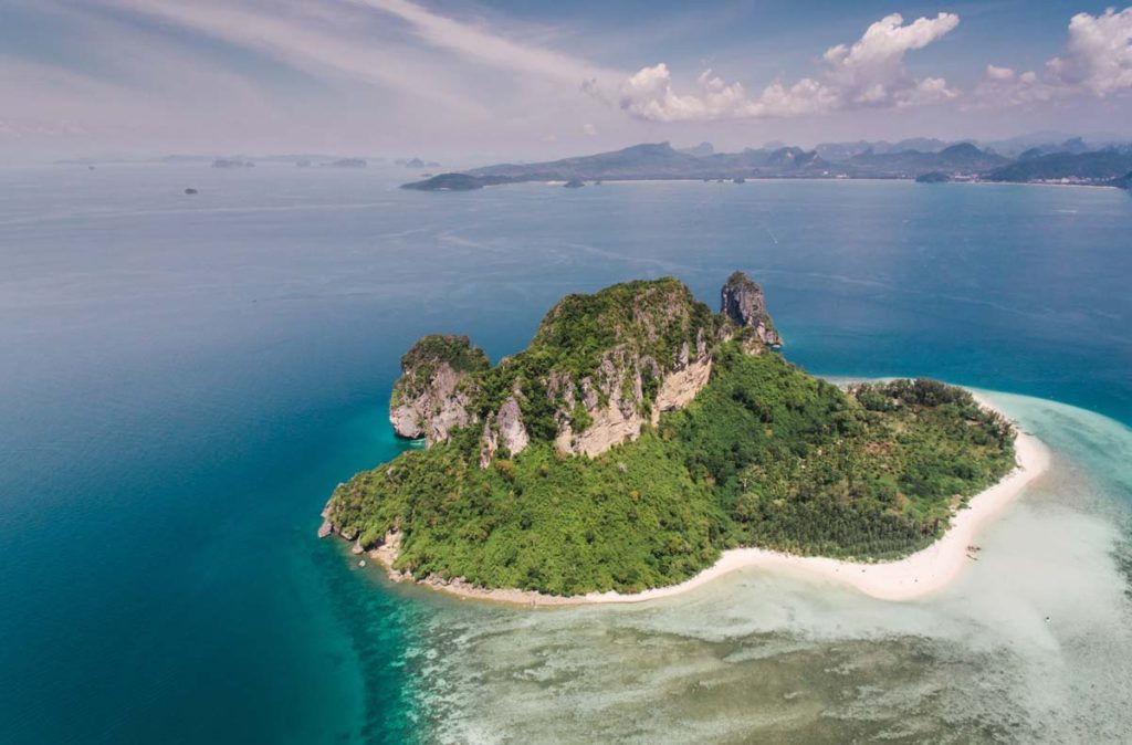 Women Sailing to Virgin Islands